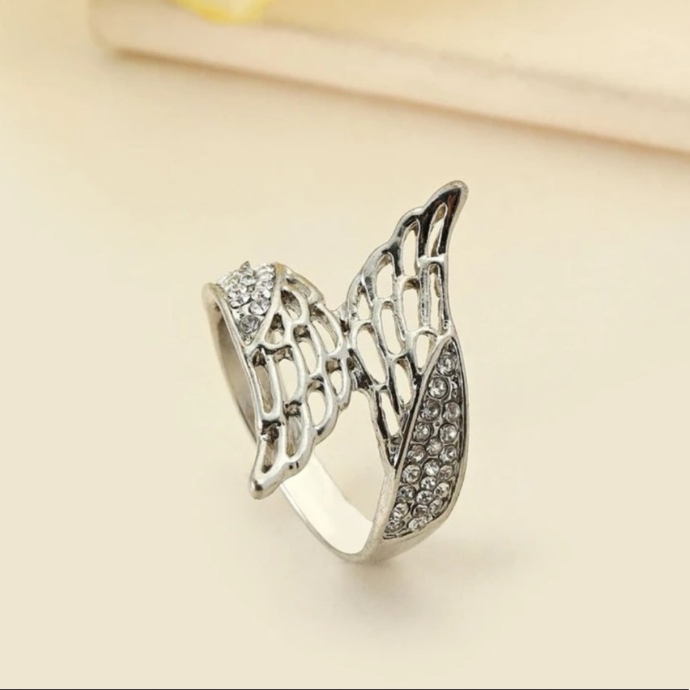 Winged Ring